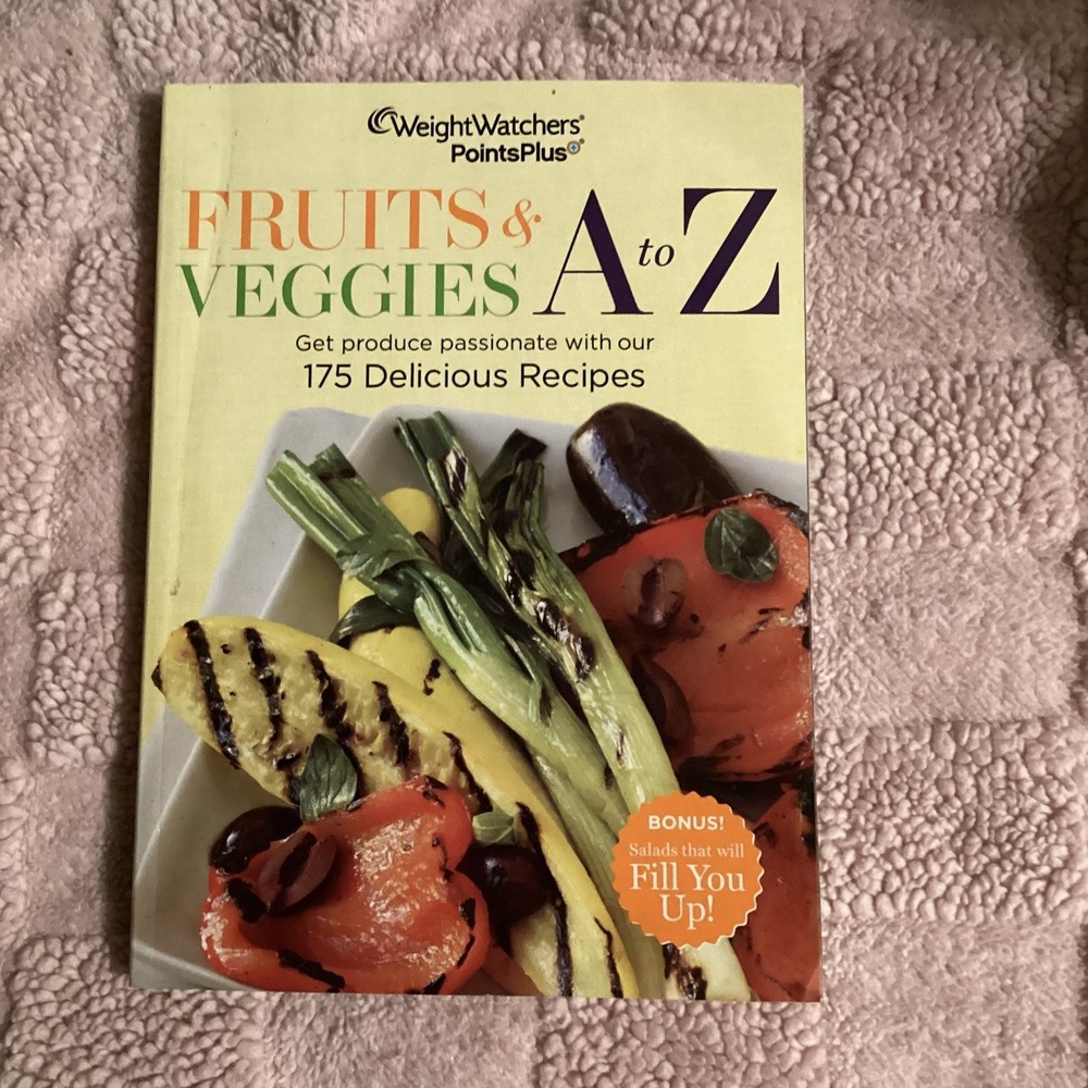 2011 Weight Watchers PointsPlus Fruit & Veggies A-Z Hardback Book